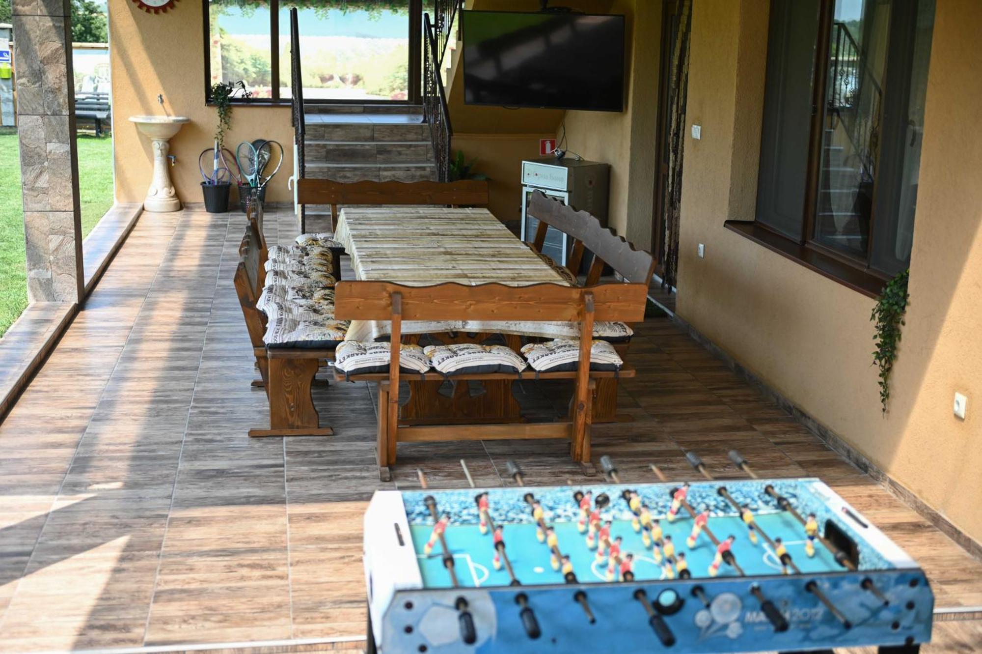 Guest House Erida Trastenik Luaran gambar